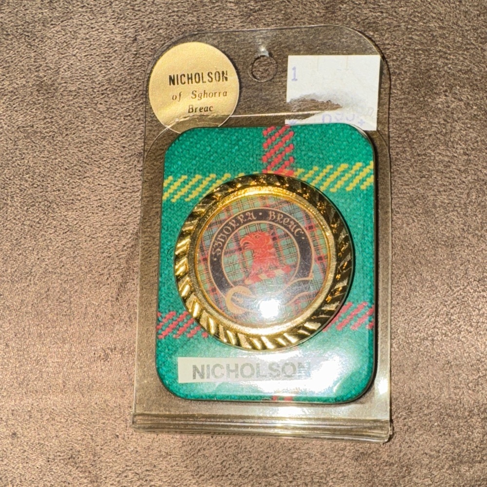 Scottish Clan Plaid Eagle Crest Lapel Pin